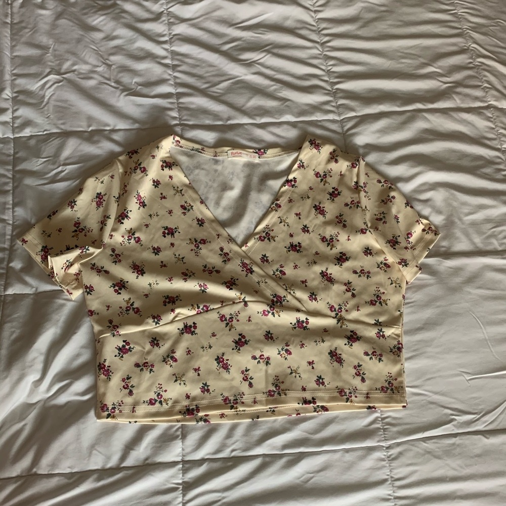 Floral wrap top